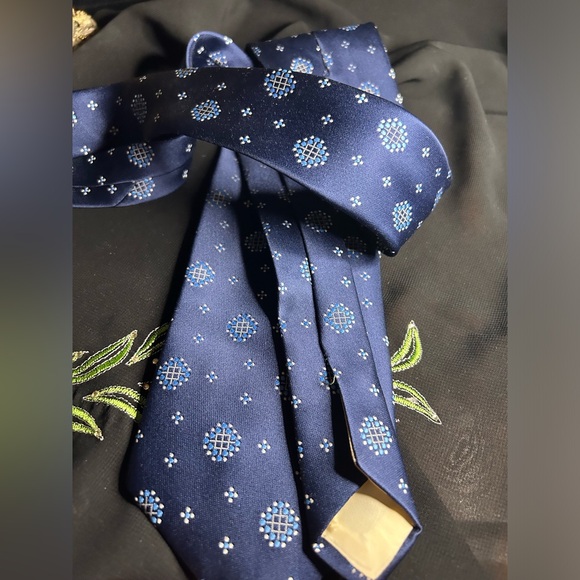 MONTGOMERY WARD VTG NWT Blue Polyester tie. - Picture 5 of 6